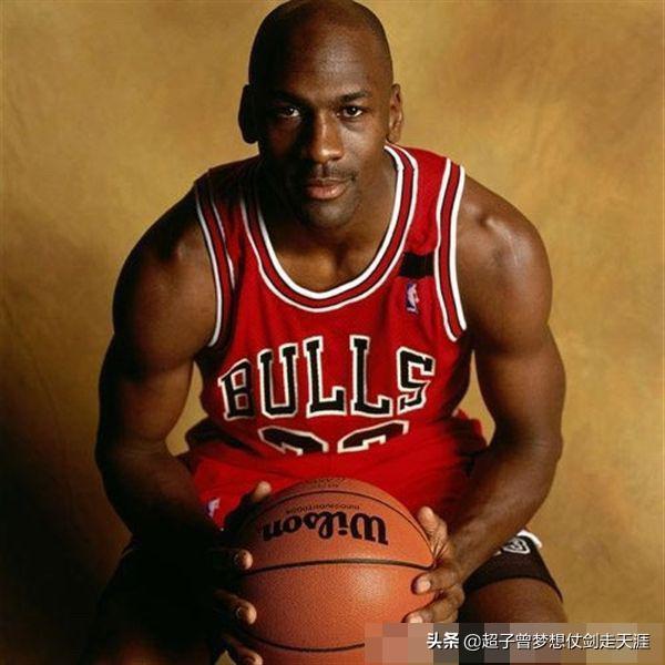 篮坛之上帝狂锋（篮坛狂锋之上帝之子女主是谁）