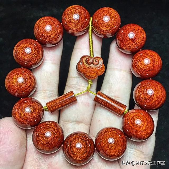 我有一枚空间珠（我有一枚空间珠林小飞）